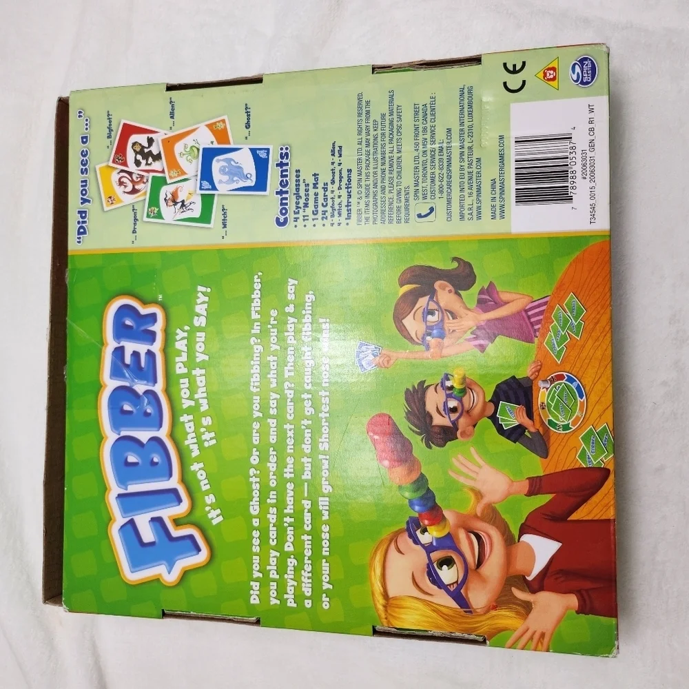 2 X bunndle of games,  fibber and quess who